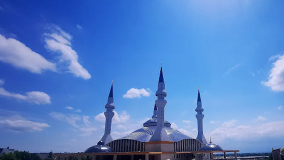 Yenikent Cami