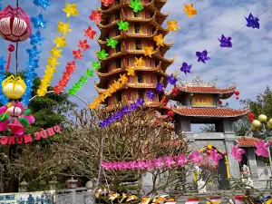 Bảo Tháp Đại Bi