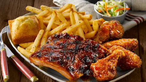 Montana’s BBQ & Bar in キッチナー