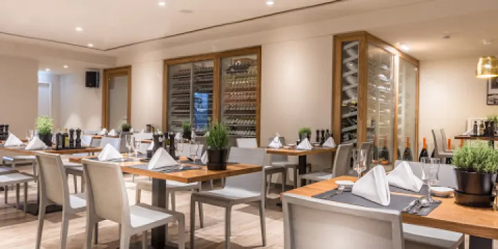 Vince Vinoteca & Restaurant