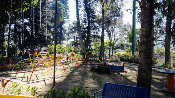 Las Araucarias Park