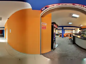 Klub Bilardowy Ósemka & Club 10 Kręgielnia