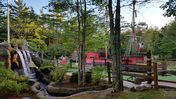 Pirate's Cove Adventure Golf