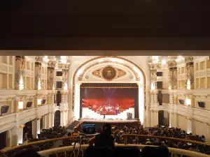 Baralt Theater