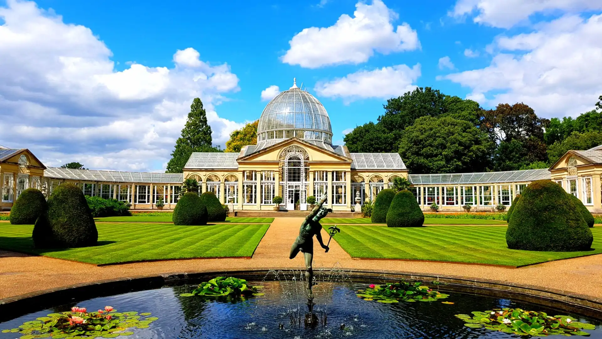 Hotels near Syon Park