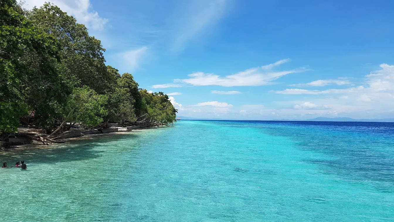 Pantai Liang