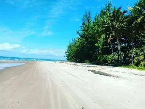 Beach of Garcez - Inn Paradise Lost