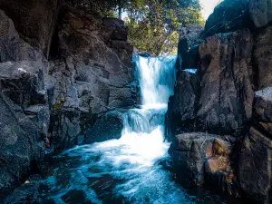කළුදිය පොකුණ Kaludiya Pokuna