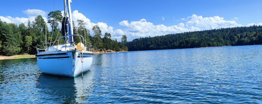 Lac de pierre percée