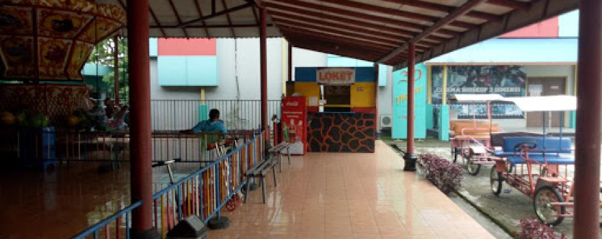 Taman Wisata Tirtonirmolo Waterpark