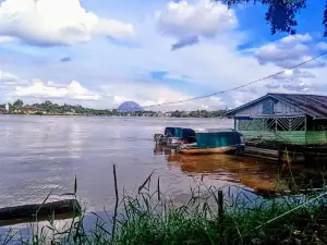 Taman Alun-alun Kapuas Sintang