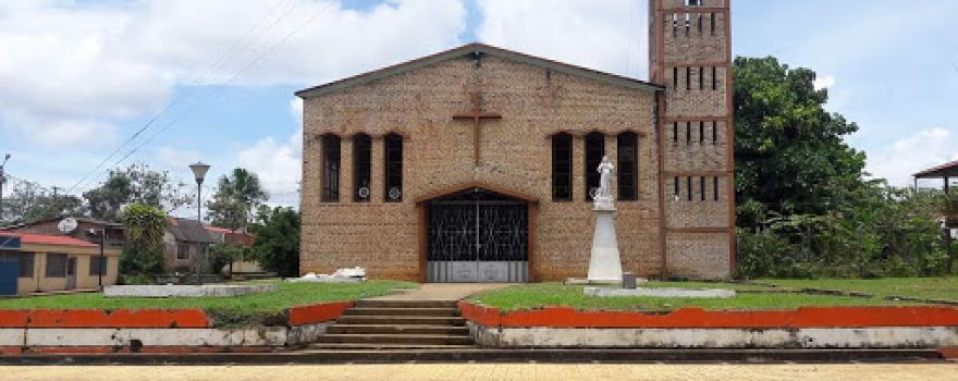 Catedral Inmaculada de Mitú