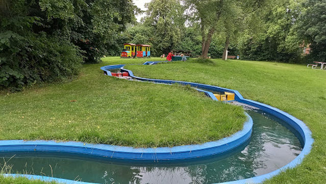 Petting zoo and water playground Tanthof