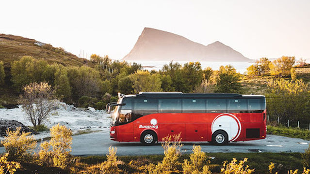 Best Arctic Hospitality Desk