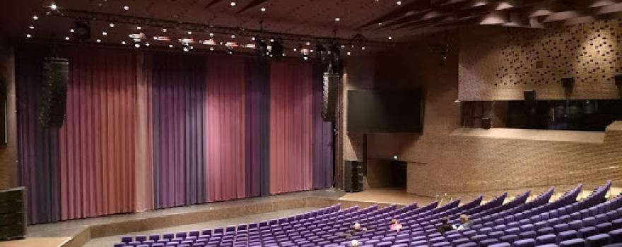 Hjertnes Civic and Theater Center