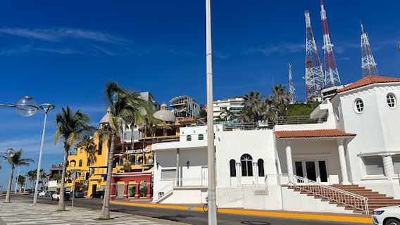 Carpa Olivera "Alberca de Mar"