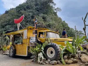 Cột Cờ Mai Châu