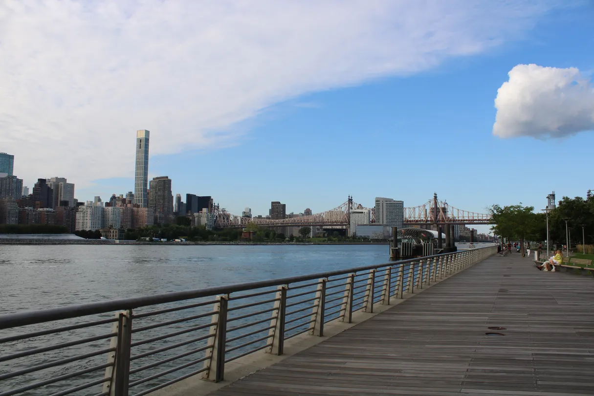 5_Gantry Plaza State Park