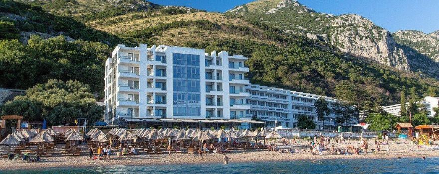 Sutomore Beach