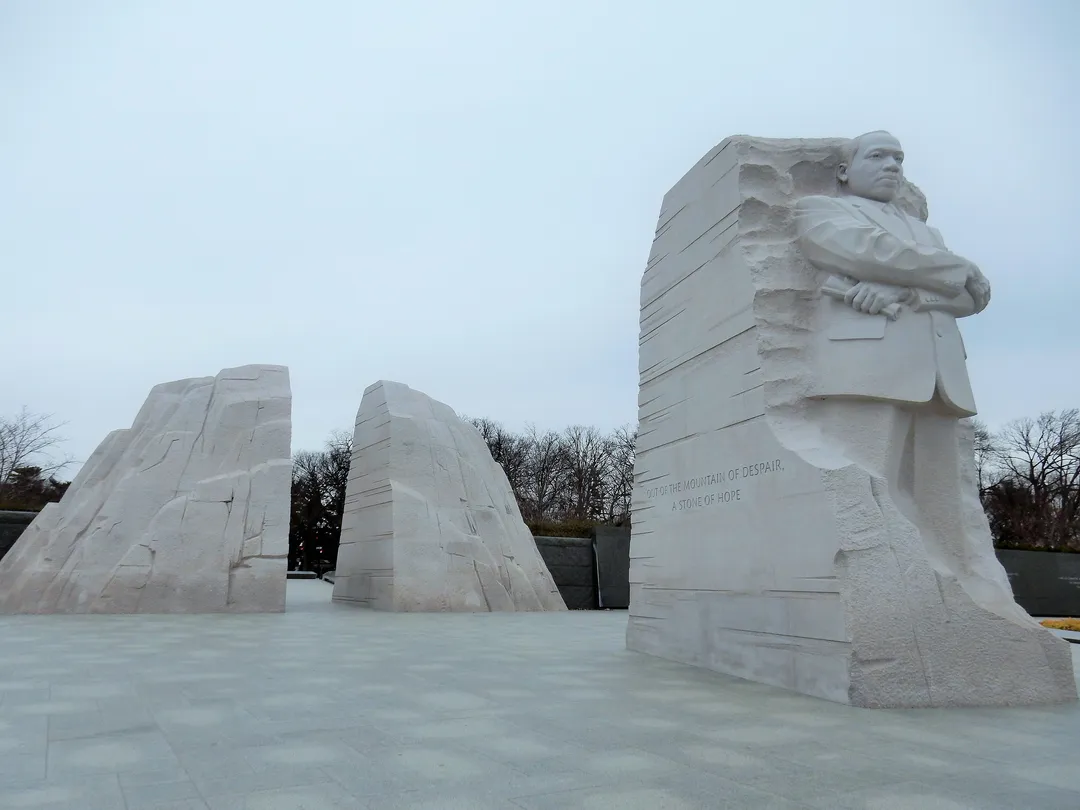 5_Martin Luther King, Jr. Memorial and Waterfall