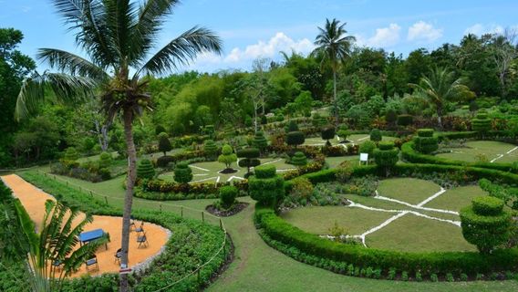 Cayes Botanical Garden