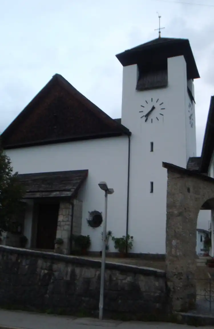 Hotels near MARIA SEVEN SORROWS Catholic Church