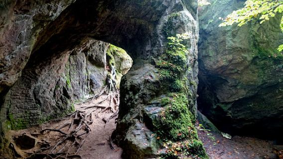 Hohllay cave
