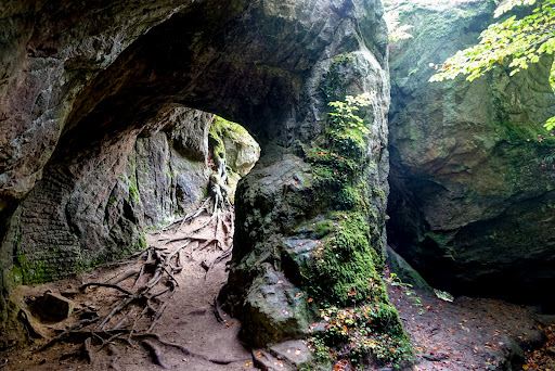 Hohllay cave