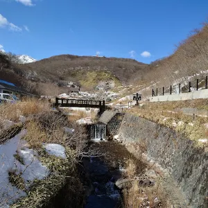 那須町湯本温泉源