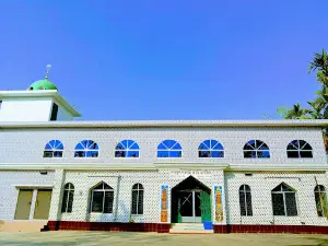 Parkul Dargah Jame Mashjid