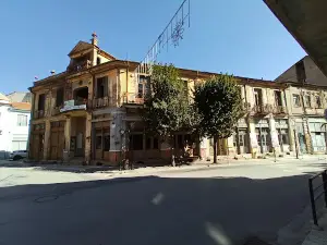 Heroes Square, Florina