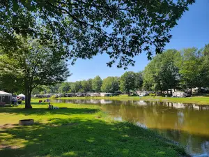 Domaine des Érables | Camping VR et chalets Parkbridge.