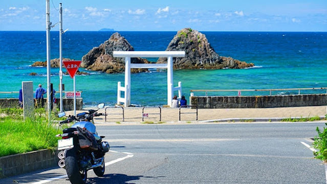 Sakurai Shrine Futamigaura Torii