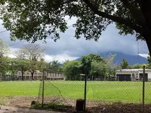 cancha de futbol, Colonia Las Floress