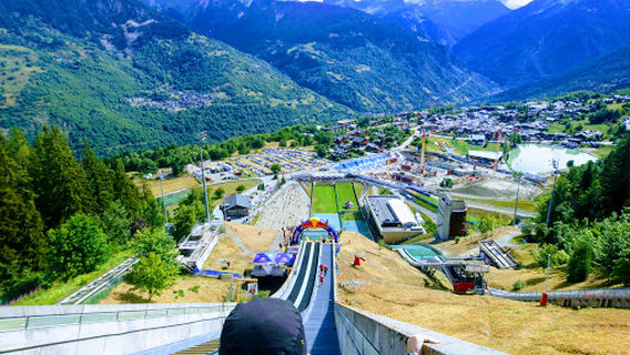 Stade de saut à ski