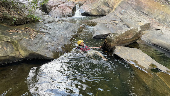 SRI LANKA RAFTING GREEN ADVENTURE- KITHULGALA