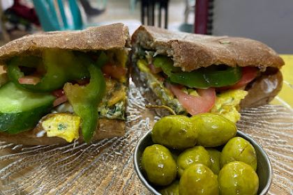 Basata Gallery & Cafe