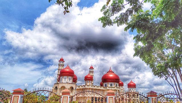 Masjid Oman Al-Makmur
