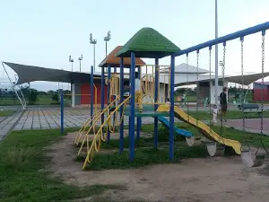 Complejo Deportivo Los Hobos