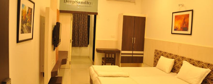 Hotel DeepSandhya