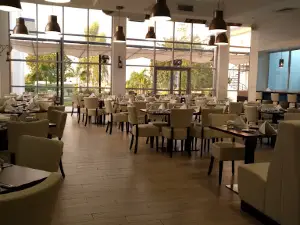 AUN Club House