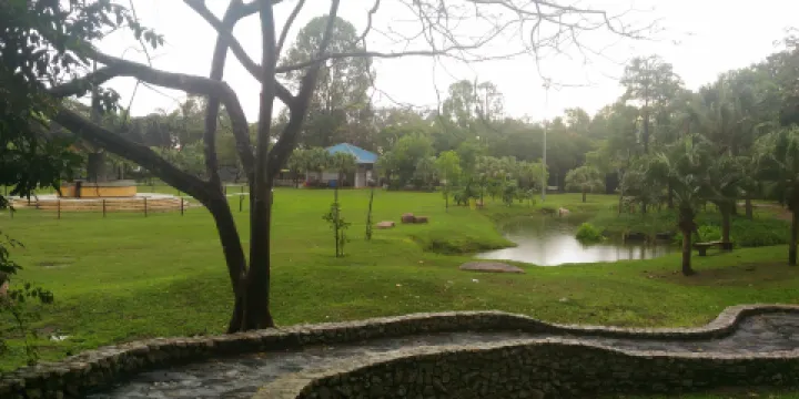 Mini Zoo Taman Teruntum