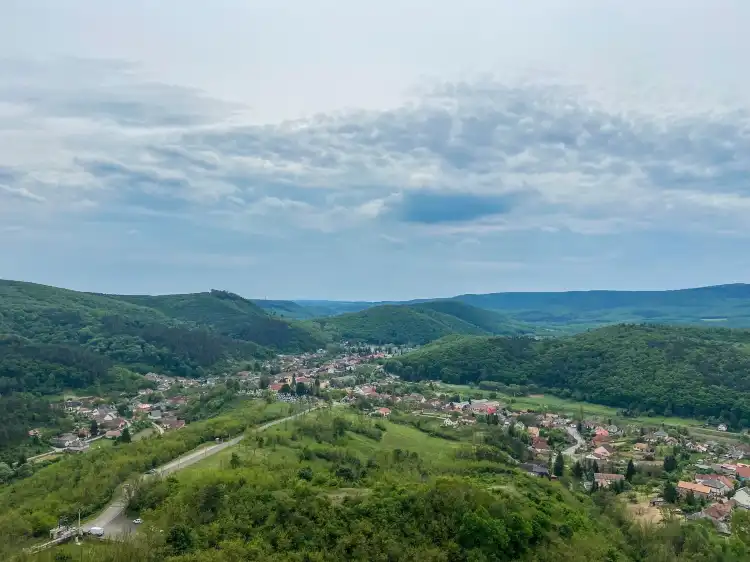 Hotels in Sirok