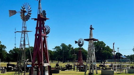 National Rt 66 and Transportation Museum