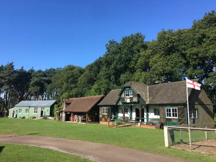 Hotels near Rural Life Living Museum