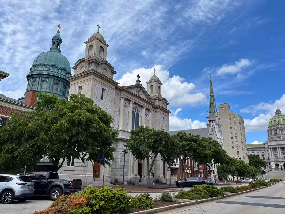 Sofia Harrisburg αεροπορικα