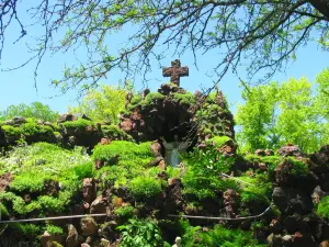 Rudolph Grotto Gardens