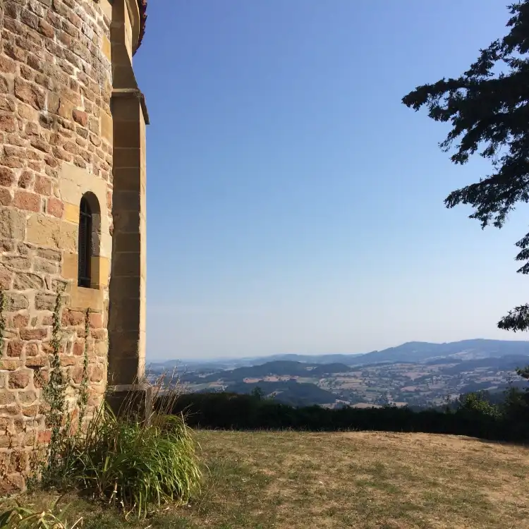 Hotels in Varennes-sous-Dun