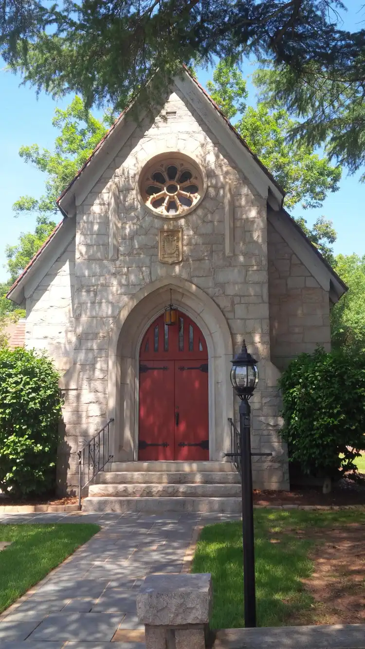Hotels near St Andrew Catholic Church
