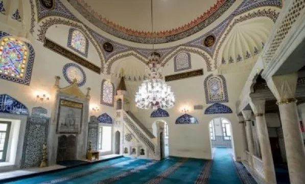 New Temenos （Yeni Mosque）